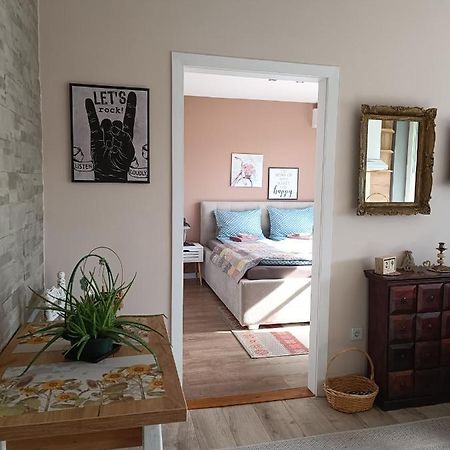 Cozy, Nice & Quiet Apartment Lucky Sarajevo - Free Public Parking Buitenkant foto