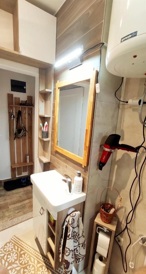 Cozy, Nice & Quiet Apartment Lucky Sarajevo - Free Public Parking Buitenkant foto