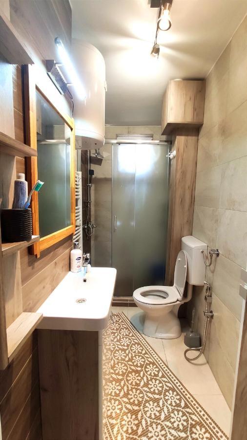 Cozy, Nice & Quiet Apartment Lucky Sarajevo - Free Public Parking Buitenkant foto