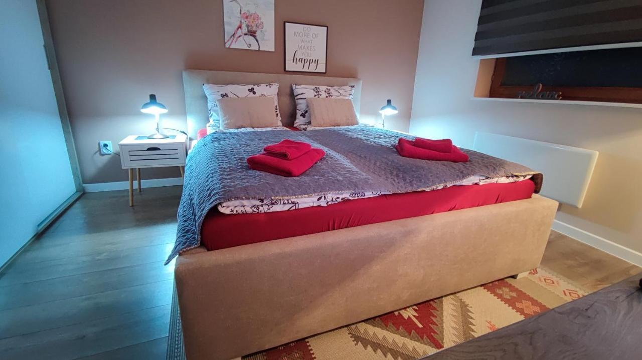 Cozy, Nice & Quiet Apartment Lucky Sarajevo - Free Public Parking Buitenkant foto