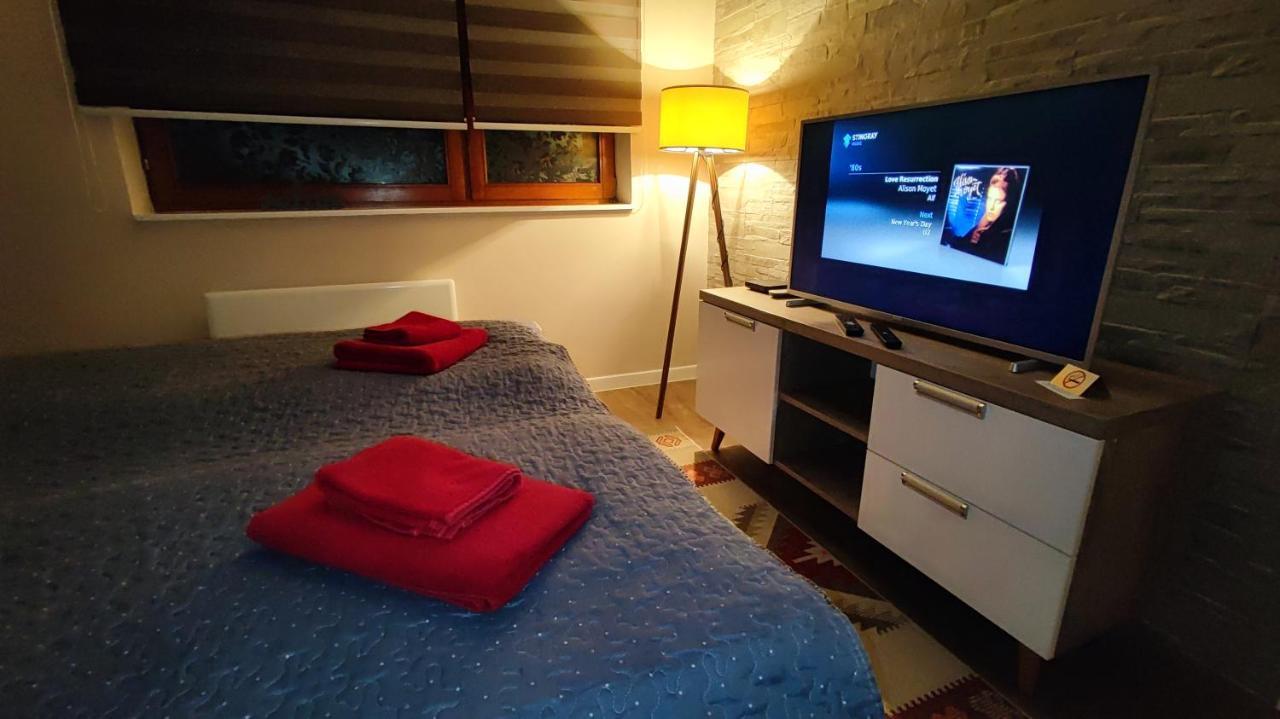 Cozy, Nice & Quiet Apartment Lucky Sarajevo - Free Public Parking Buitenkant foto