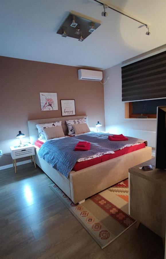Cozy, Nice & Quiet Apartment Lucky Sarajevo - Free Public Parking Buitenkant foto